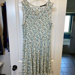 Blue floral skater dress Size lge Lattice neckline